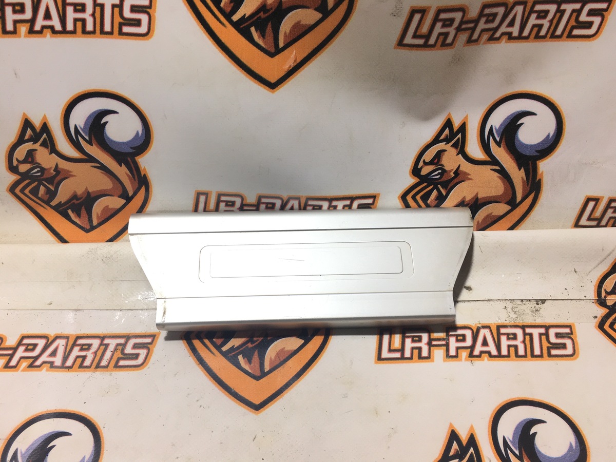 LR035838 Right rear door sill cover for Range Rover L405 (2013-2021) Used